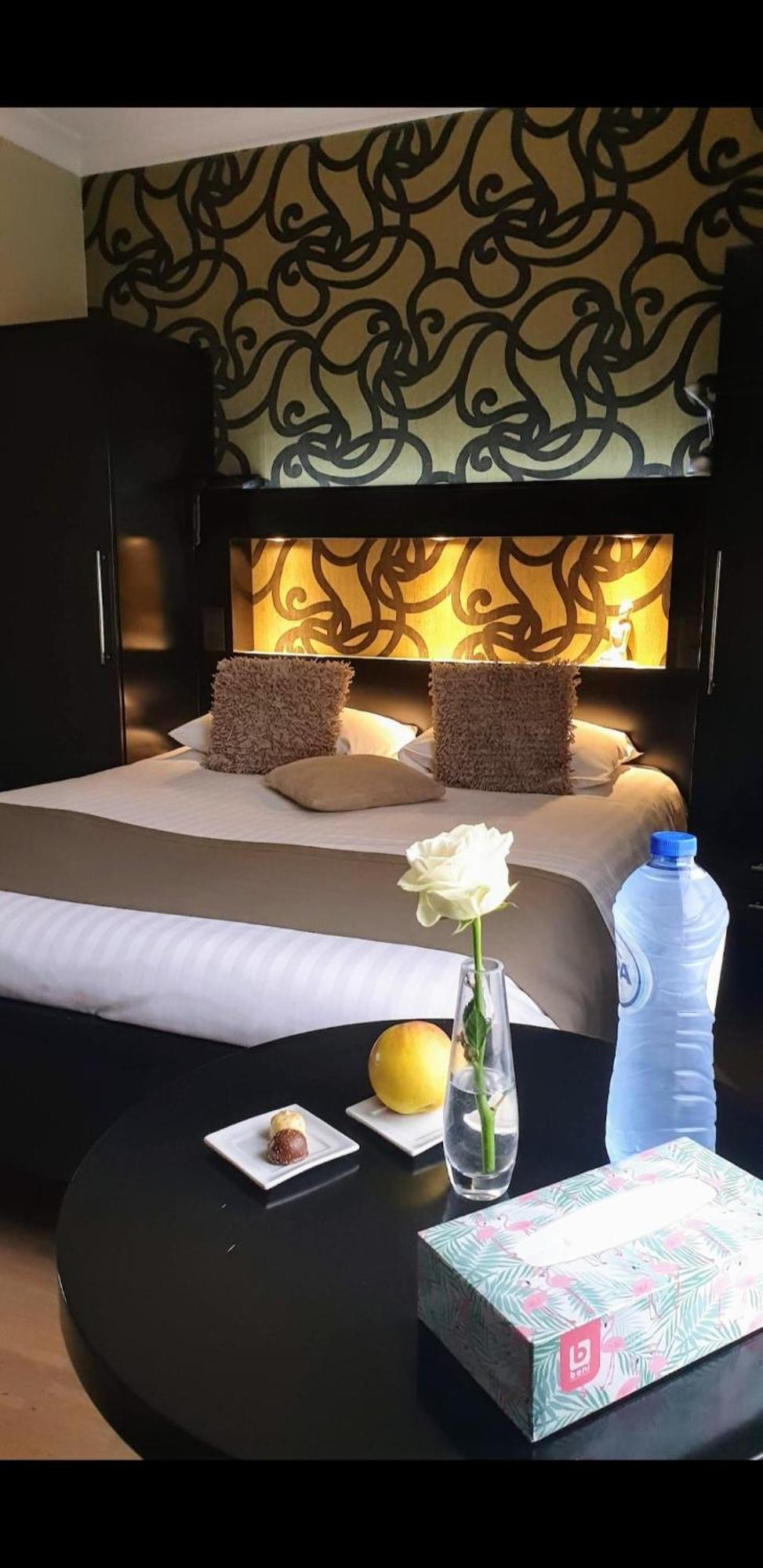 Belrom Hotel Sint-Truiden Esterno foto