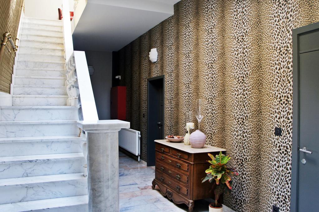 Belrom Hotel Sint-Truiden Esterno foto