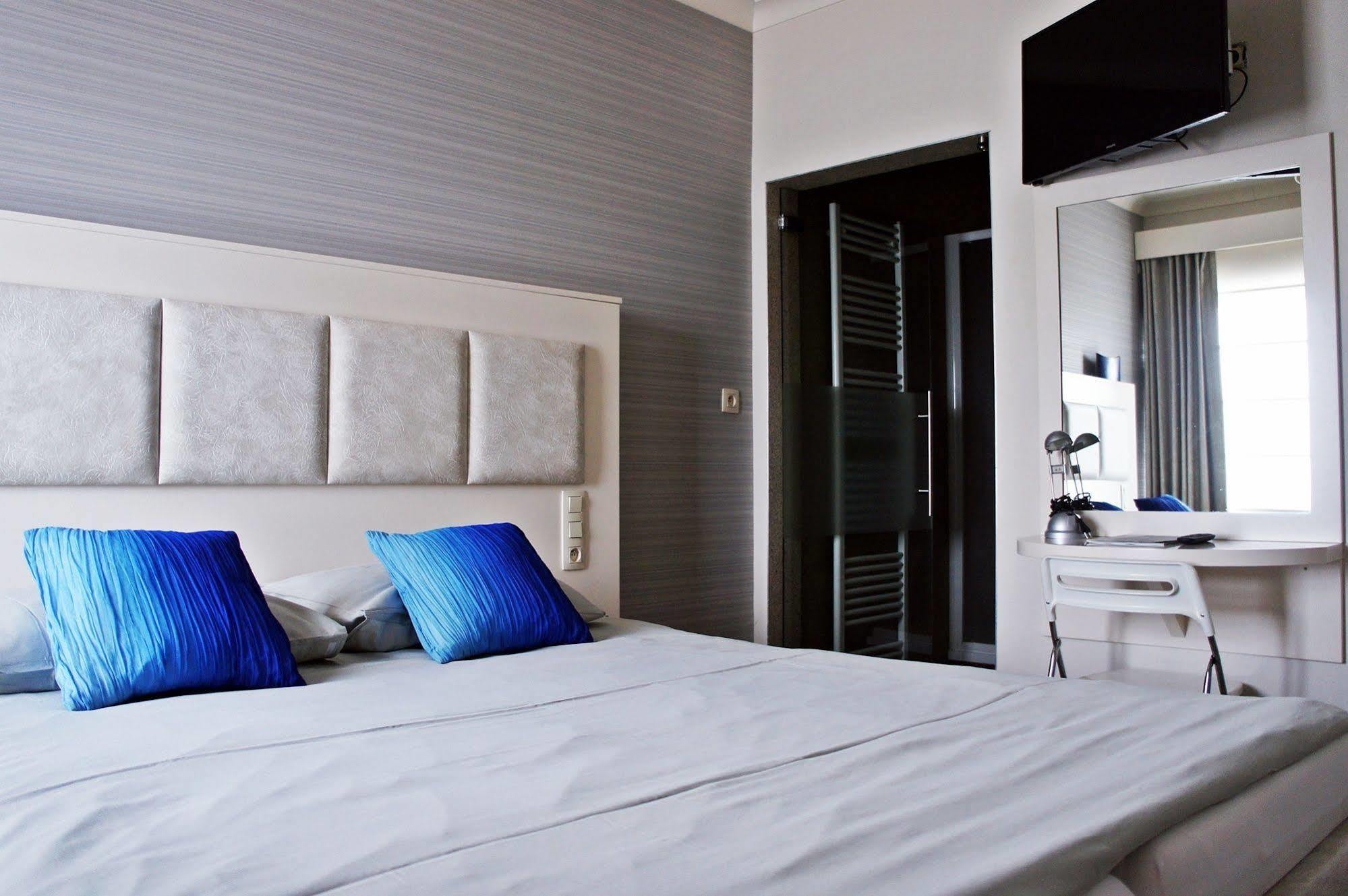 Belrom Hotel Sint-Truiden Esterno foto