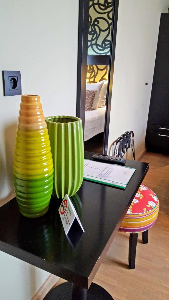 Belrom Hotel Sint-Truiden Esterno foto